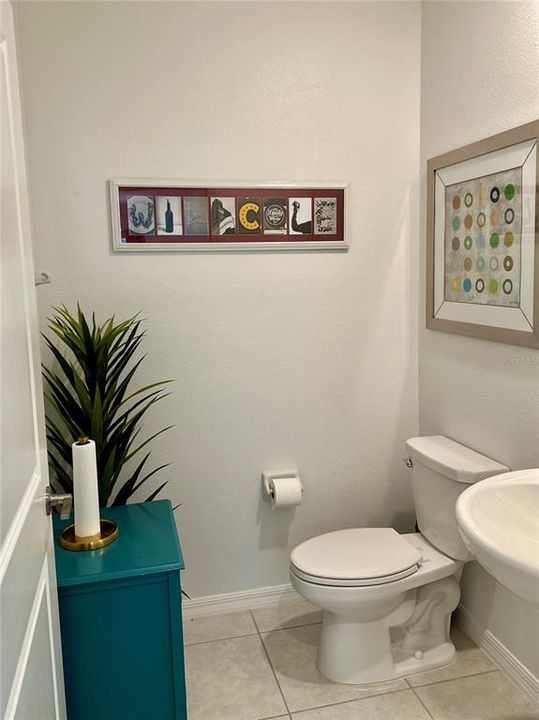 For Sale: $488,900 (5 beds, 2 baths, 2896 Square Feet)