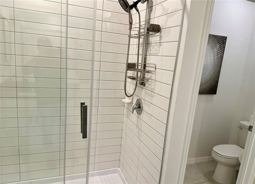 For Sale: $488,900 (5 beds, 2 baths, 2896 Square Feet)
