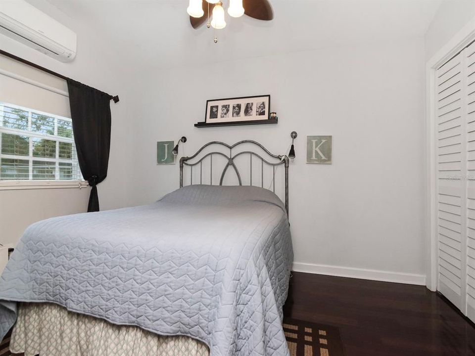 Active With Contract: $649,900 (3 beds, 2 baths, 1482 Square Feet)