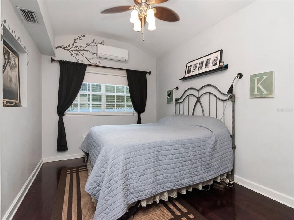 Active With Contract: $649,900 (3 beds, 2 baths, 1482 Square Feet)