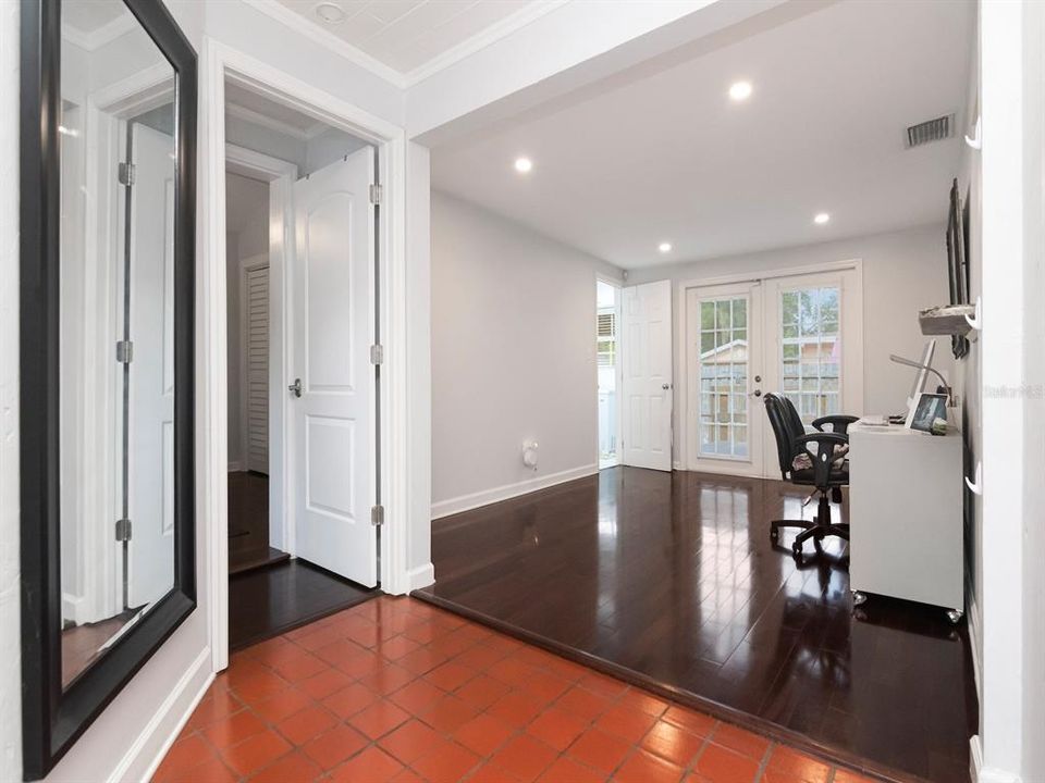 Active With Contract: $649,900 (3 beds, 2 baths, 1482 Square Feet)