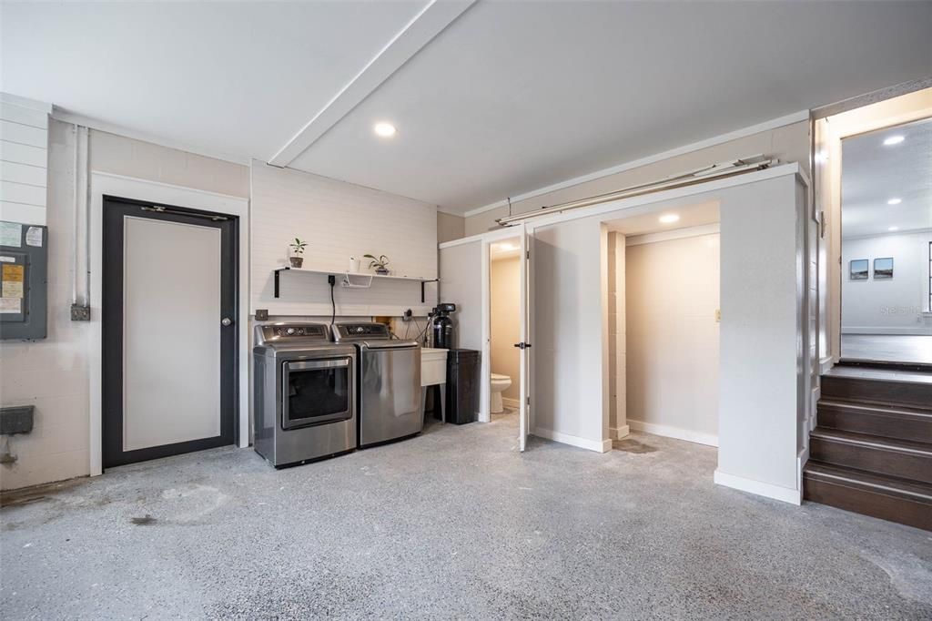 For Rent: $3,400 (3 beds, 2 baths, 1539 Square Feet)