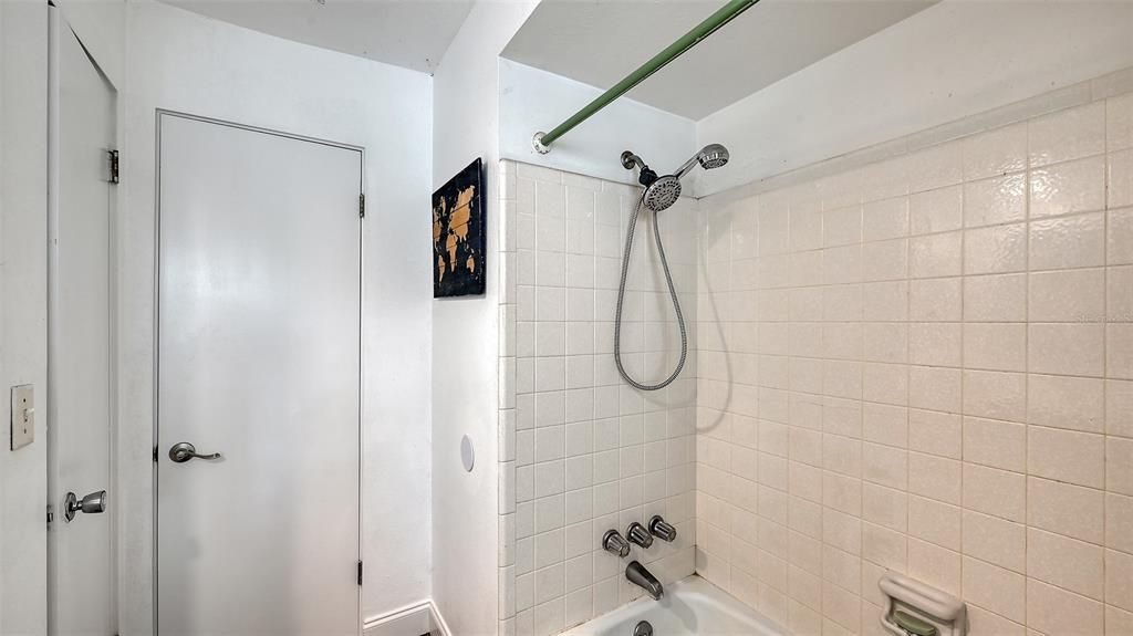 En Venta: $899,900 (3 camas, 2 baños, 1578 Pies cuadrados)