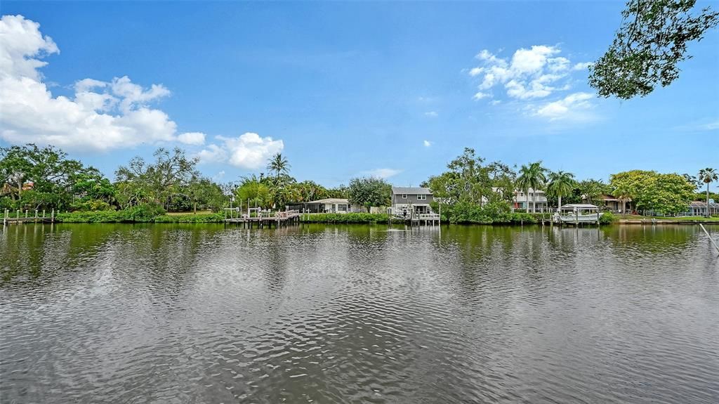 En Venta: $899,900 (3 camas, 2 baños, 1578 Pies cuadrados)