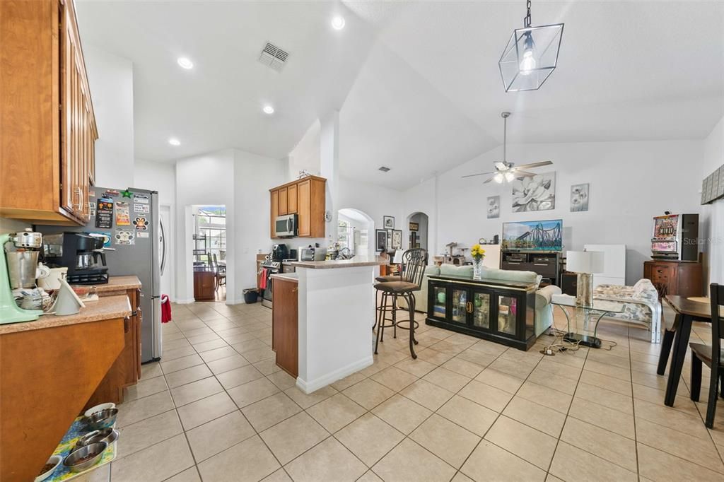 For Sale: $399,900 (4 beds, 2 baths, 2233 Square Feet)