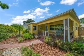 For Sale: $749,900 (2 beds, 1 baths, 1238 Square Feet)