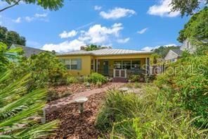 For Sale: $749,900 (2 beds, 1 baths, 1238 Square Feet)