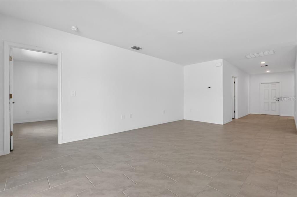 For Sale: $423,860 (3 beds, 2 baths, 1521 Square Feet)