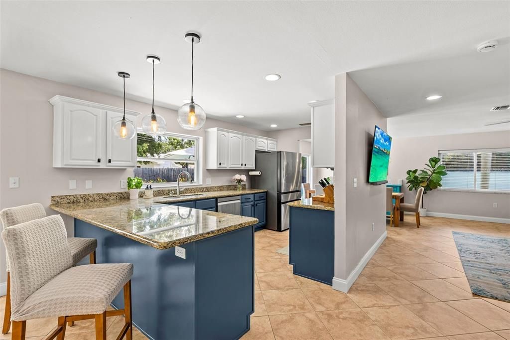 For Sale: $599,999 (4 beds, 2 baths, 1662 Square Feet)