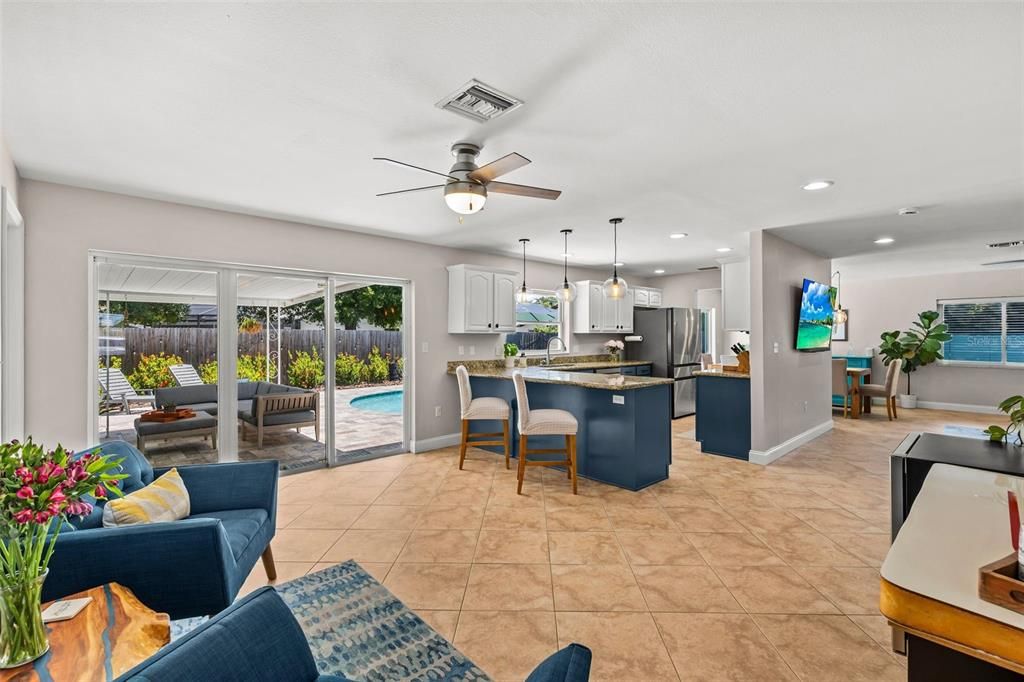 For Sale: $599,999 (4 beds, 2 baths, 1662 Square Feet)