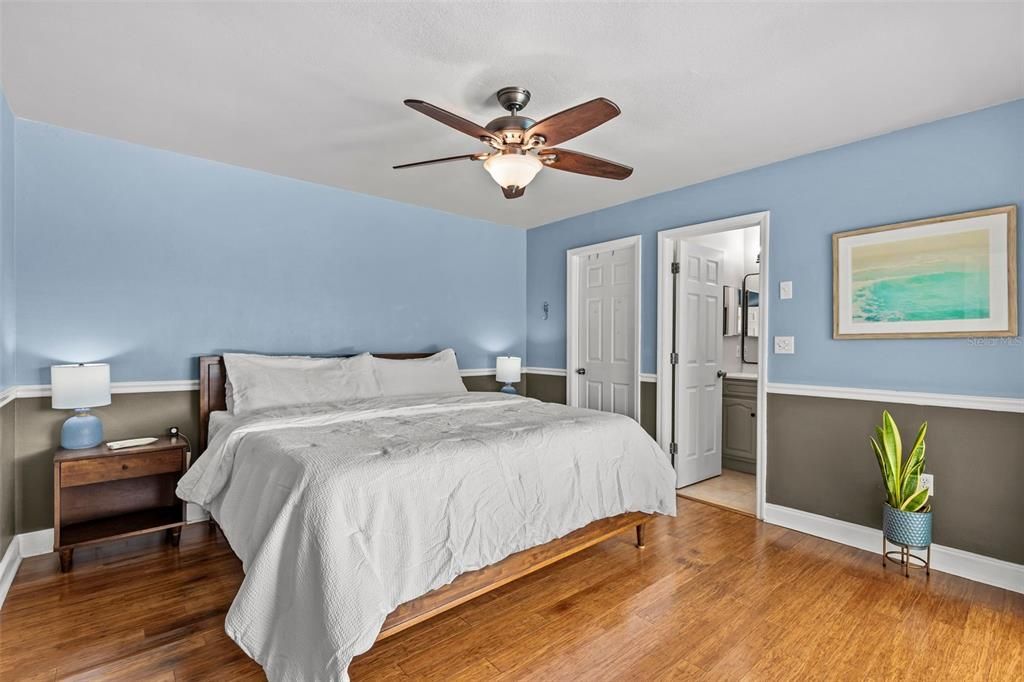 For Sale: $599,999 (4 beds, 2 baths, 1662 Square Feet)