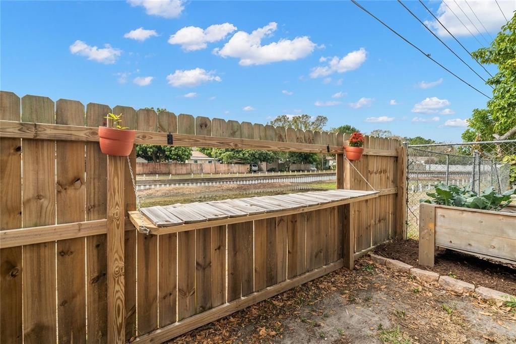 For Rent: $3,500 (4 beds, 2 baths, 1686 Square Feet)