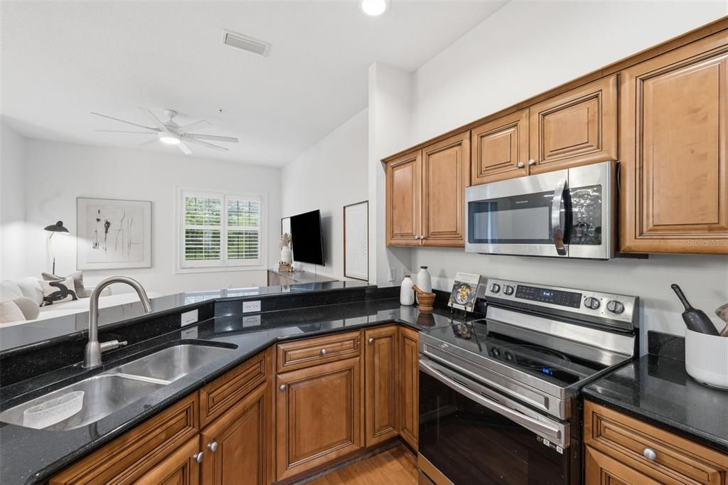 For Sale: $365,000 (3 beds, 2 baths, 2355 Square Feet)