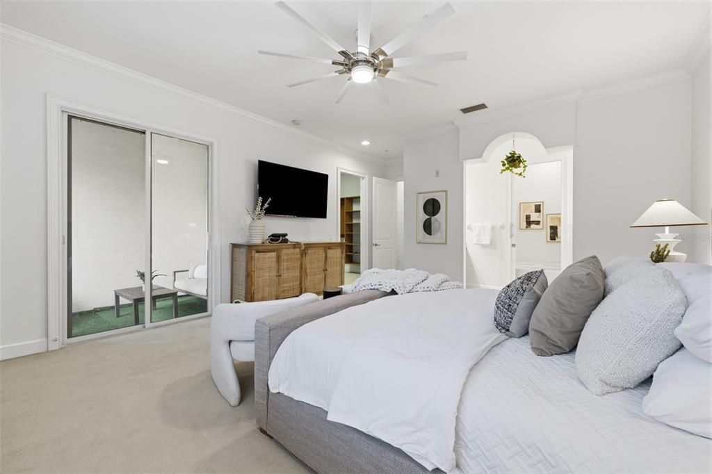 For Sale: $365,000 (3 beds, 2 baths, 2355 Square Feet)