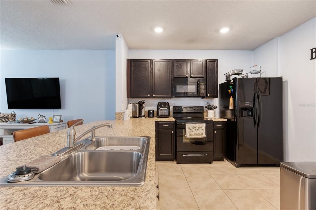 En Venta: $245,000 (3 camas, 2 baños, 740 Pies cuadrados)