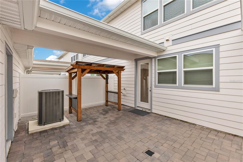 For Sale: $460,000 (3 beds, 2 baths, 1620 Square Feet)