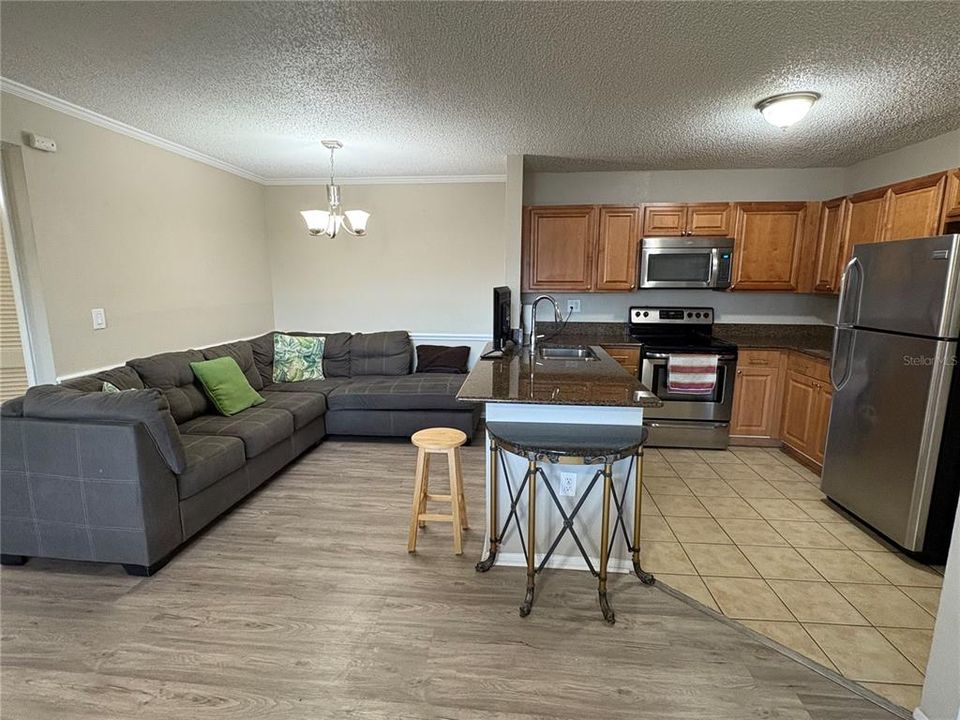 For Rent: $2,150 (2 beds, 2 baths, 1080 Square Feet)