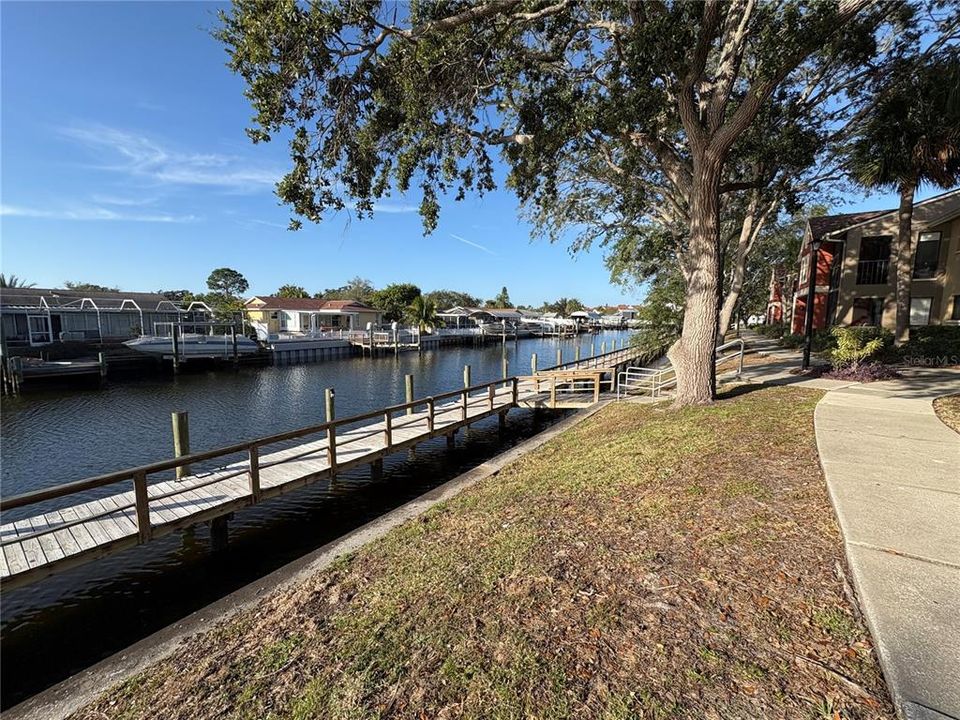 For Rent: $2,150 (2 beds, 2 baths, 1080 Square Feet)