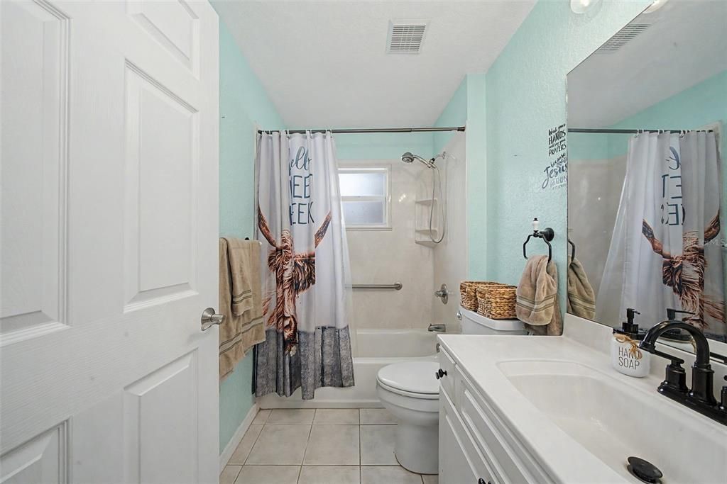 En Venta: $314,900 (3 camas, 2 baños, 1392 Pies cuadrados)