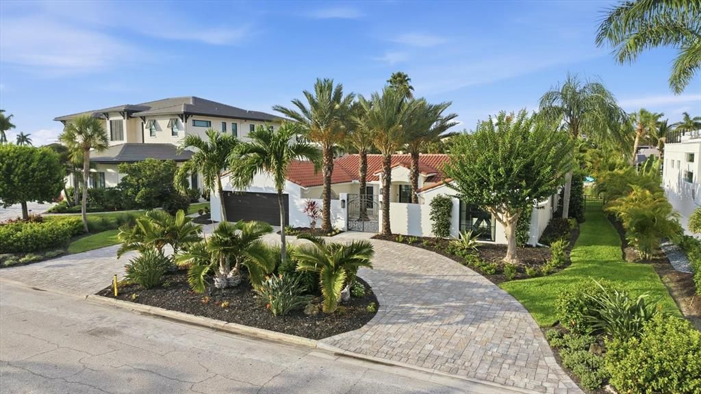 For Sale: $4,850,000 (4 beds, 4 baths, 2846 Square Feet)