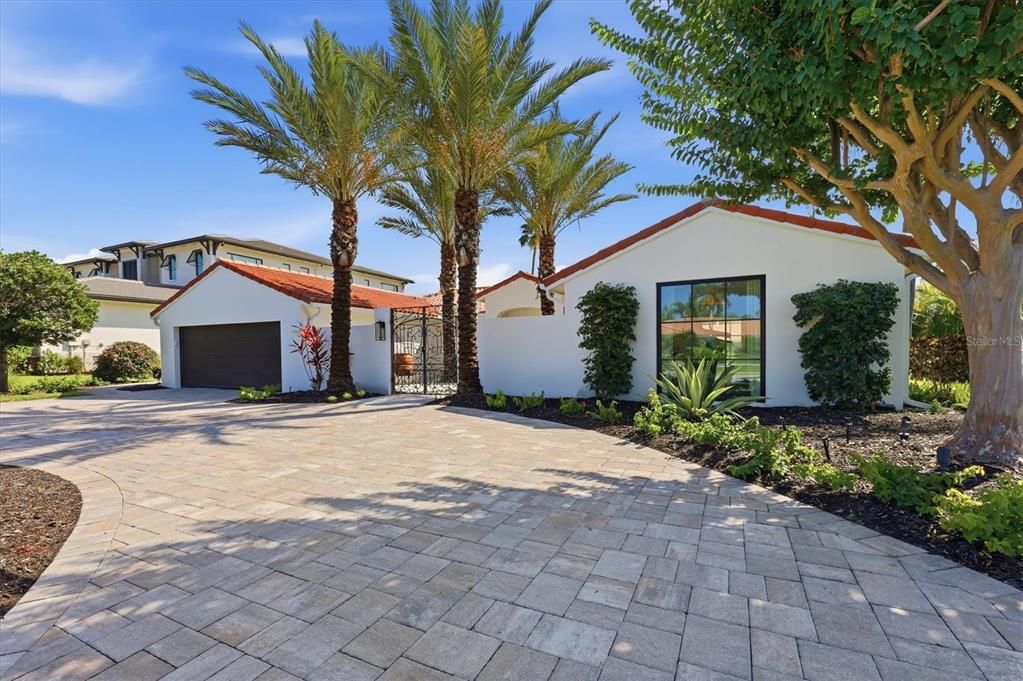 For Sale: $4,850,000 (4 beds, 4 baths, 2846 Square Feet)
