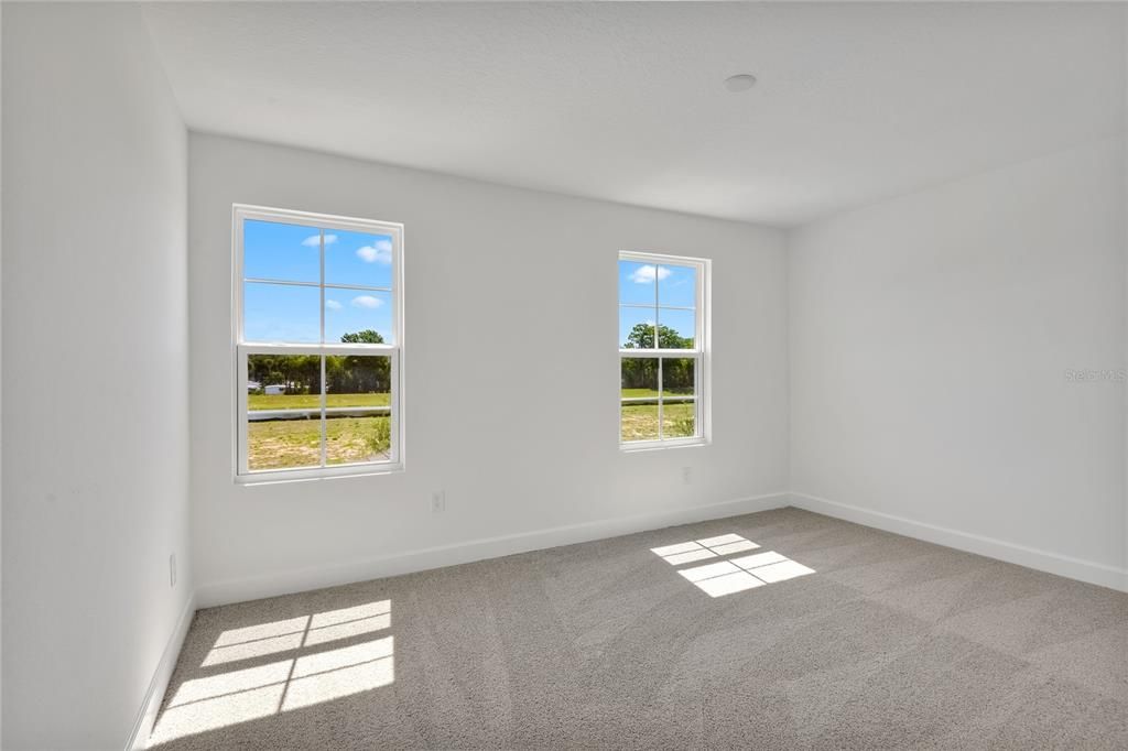 En Venta: $441,999 (5 camas, 3 baños, 3030 Pies cuadrados)