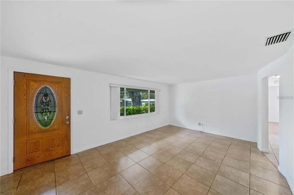 For Rent: $2,800 (3 beds, 2 baths, 1531 Square Feet)