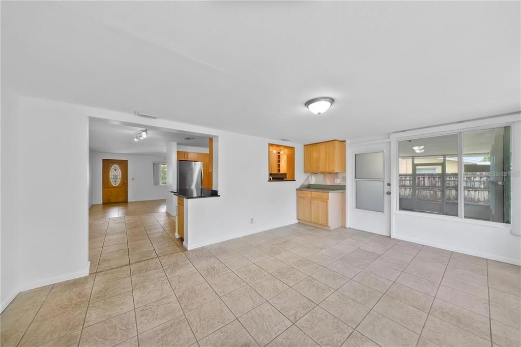 For Rent: $2,800 (3 beds, 2 baths, 1531 Square Feet)