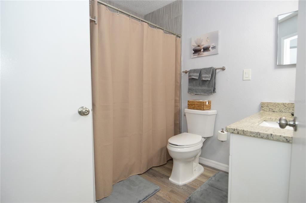 В аренду: $2,000 (1 спален, 1 ванн, 844 Квадратных фут)