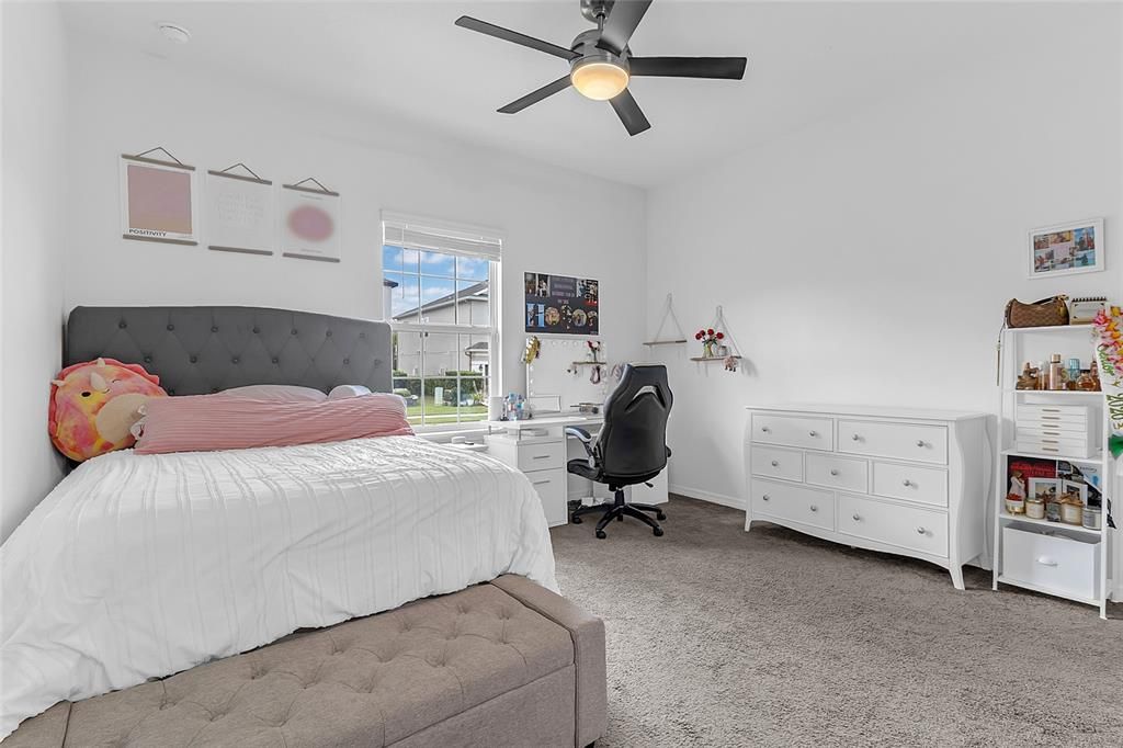En Venta: $650,000 (4 camas, 4 baños, 2921 Pies cuadrados)