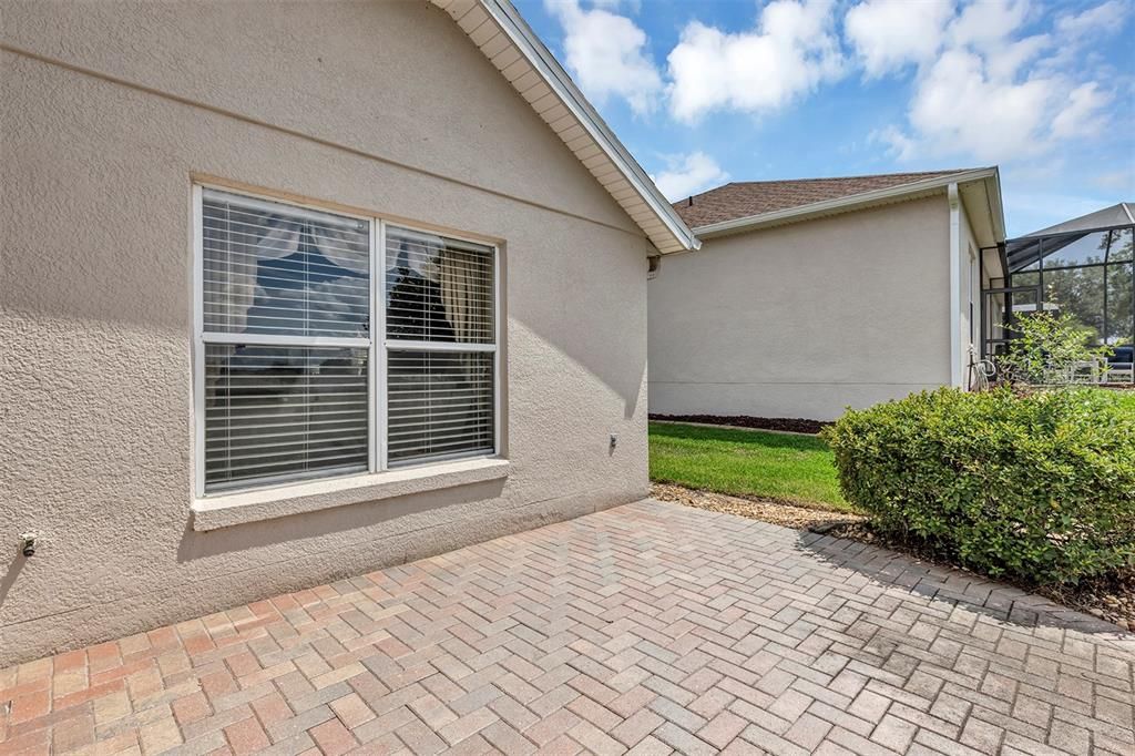 For Sale: $434,900 (3 beds, 2 baths, 2543 Square Feet)