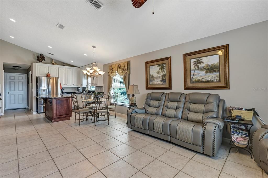For Sale: $434,900 (3 beds, 2 baths, 2543 Square Feet)