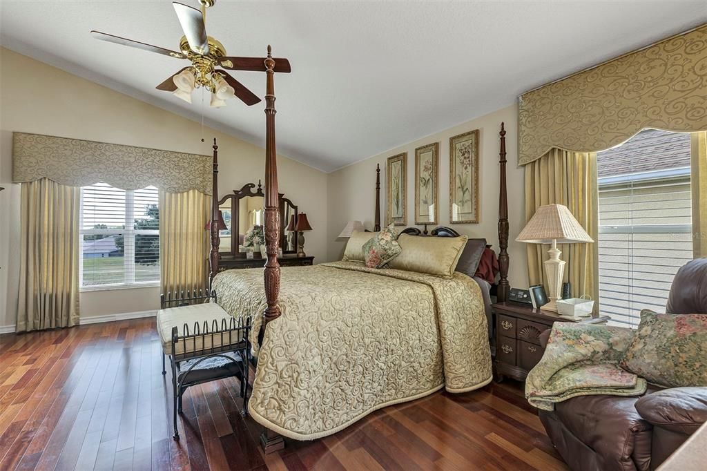 For Sale: $434,900 (3 beds, 2 baths, 2543 Square Feet)