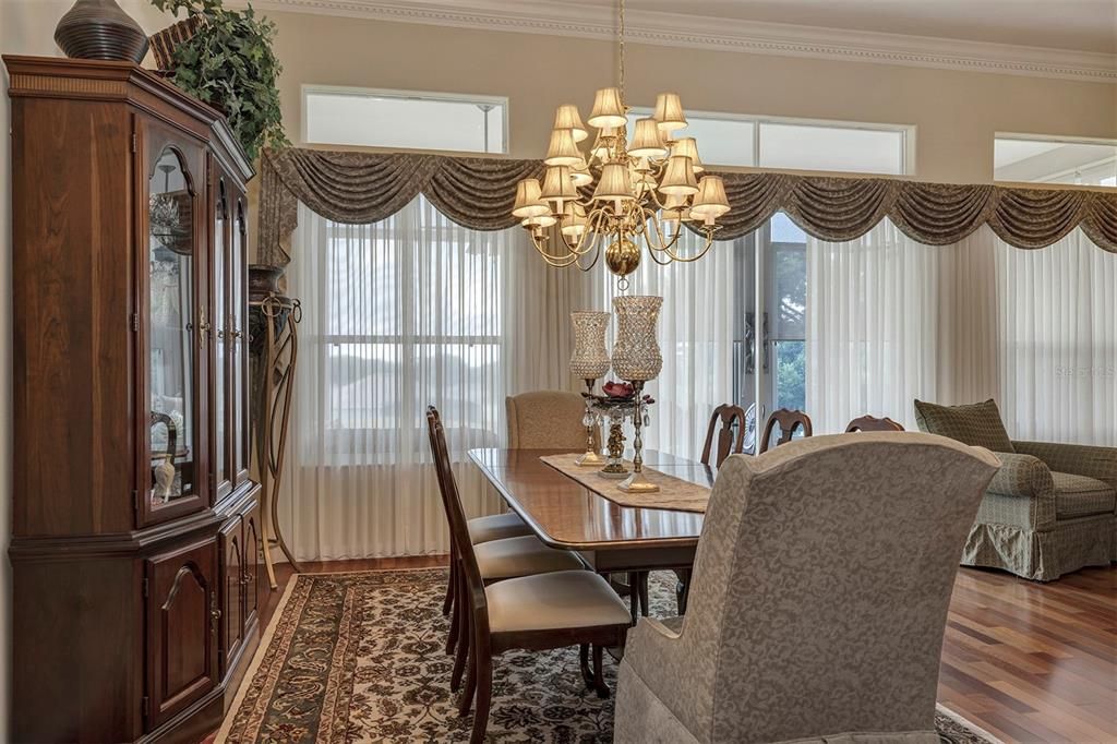 For Sale: $434,900 (3 beds, 2 baths, 2543 Square Feet)