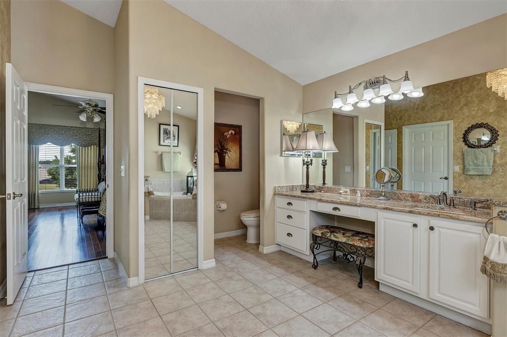 For Sale: $434,900 (3 beds, 2 baths, 2543 Square Feet)