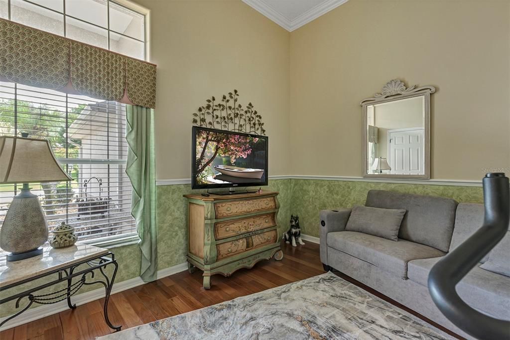 For Sale: $434,900 (3 beds, 2 baths, 2543 Square Feet)