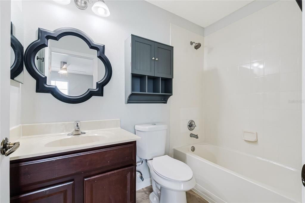 For Sale: $294,000 (2 beds, 2 baths, 1275 Square Feet)