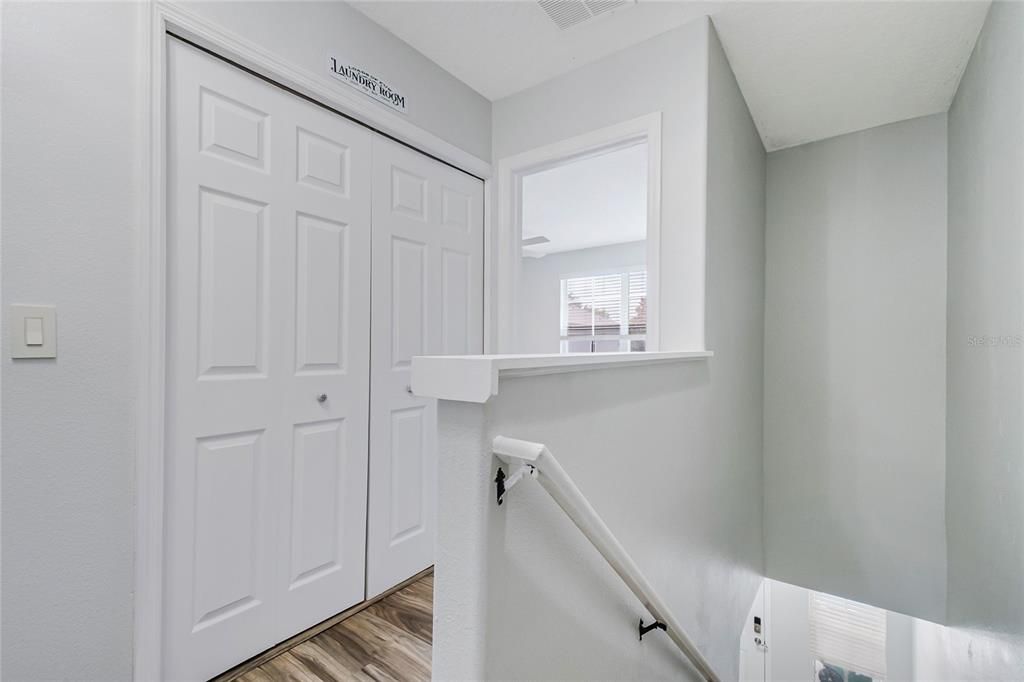 For Sale: $294,000 (2 beds, 2 baths, 1275 Square Feet)