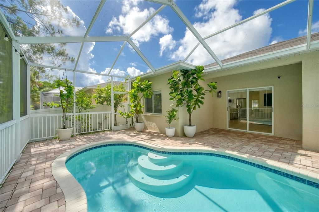 For Sale: $625,000 (4 beds, 2 baths, 1845 Square Feet)