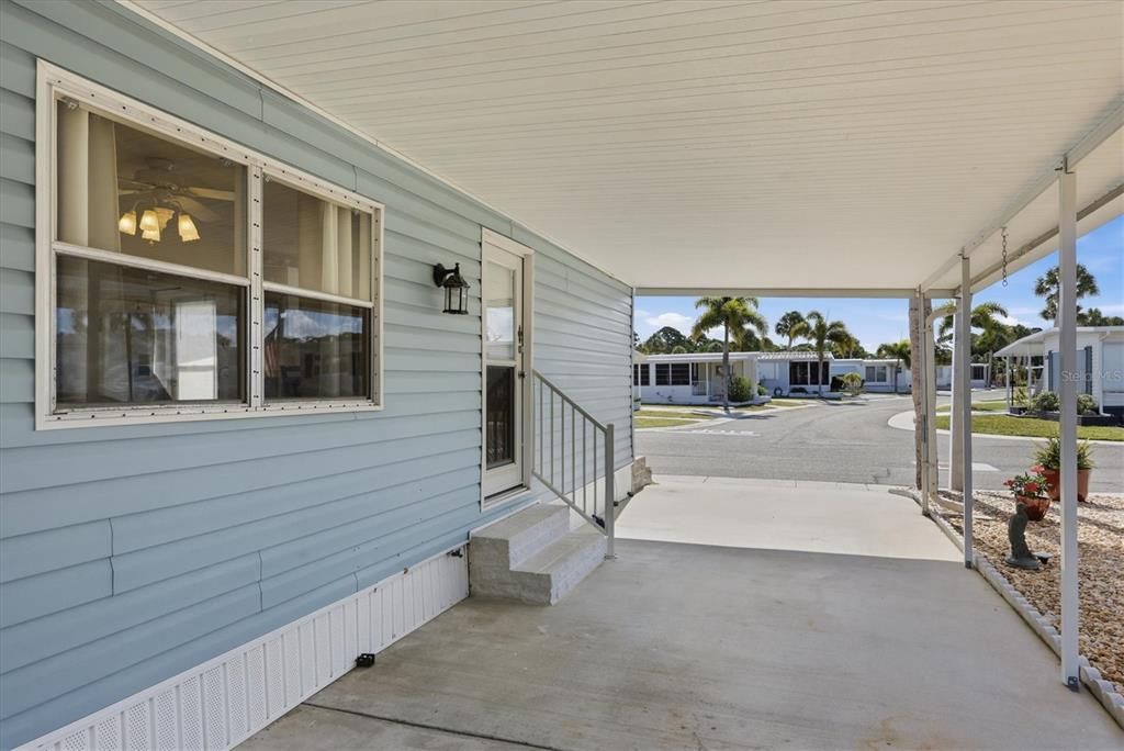 For Sale: $84,900 (2 beds, 1 baths, 684 Square Feet)