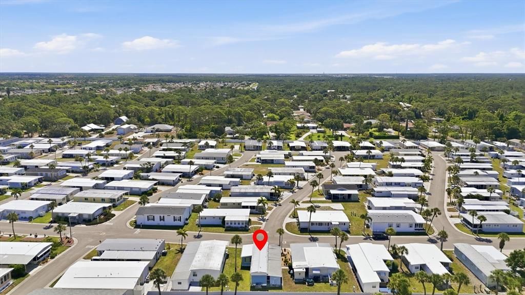 For Sale: $84,900 (2 beds, 1 baths, 684 Square Feet)
