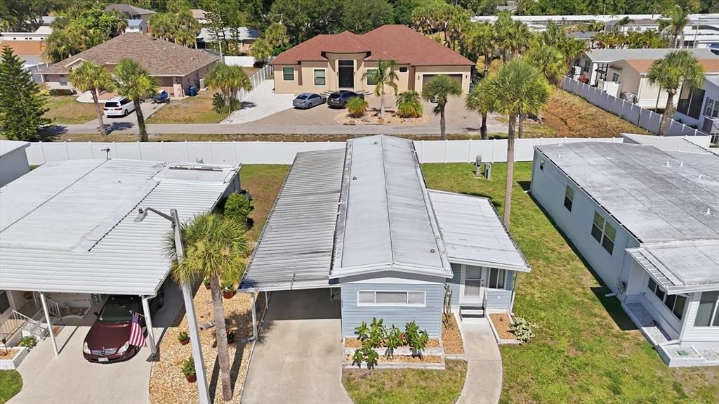 For Sale: $84,900 (2 beds, 1 baths, 684 Square Feet)