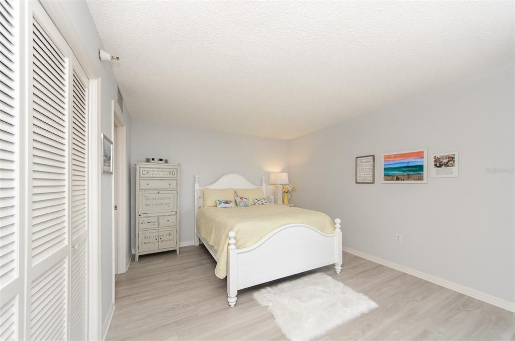 For Rent: $2,900 (2 beds, 2 baths, 1150 Square Feet)