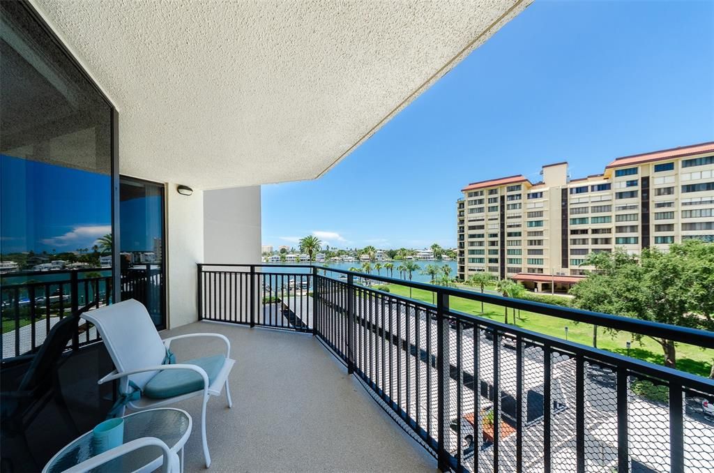 For Rent: $2,900 (2 beds, 2 baths, 1150 Square Feet)