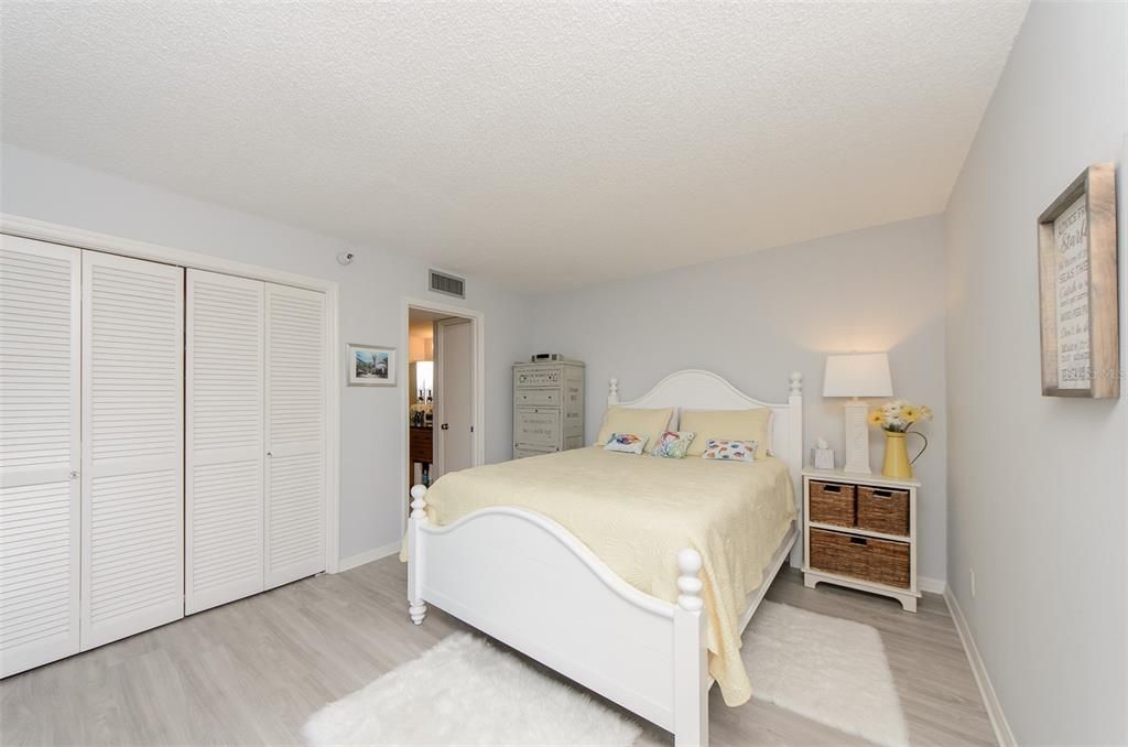 For Rent: $2,900 (2 beds, 2 baths, 1150 Square Feet)