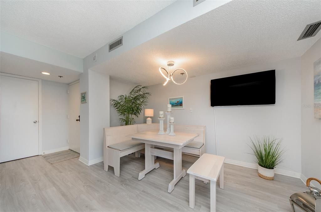 For Rent: $2,900 (2 beds, 2 baths, 1150 Square Feet)