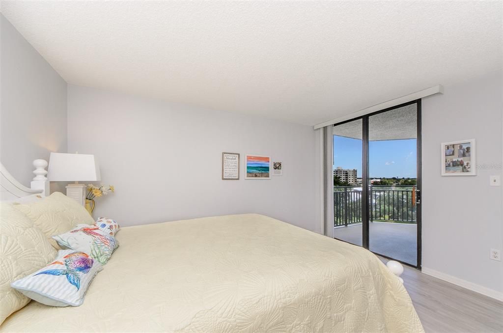 For Rent: $2,900 (2 beds, 2 baths, 1150 Square Feet)