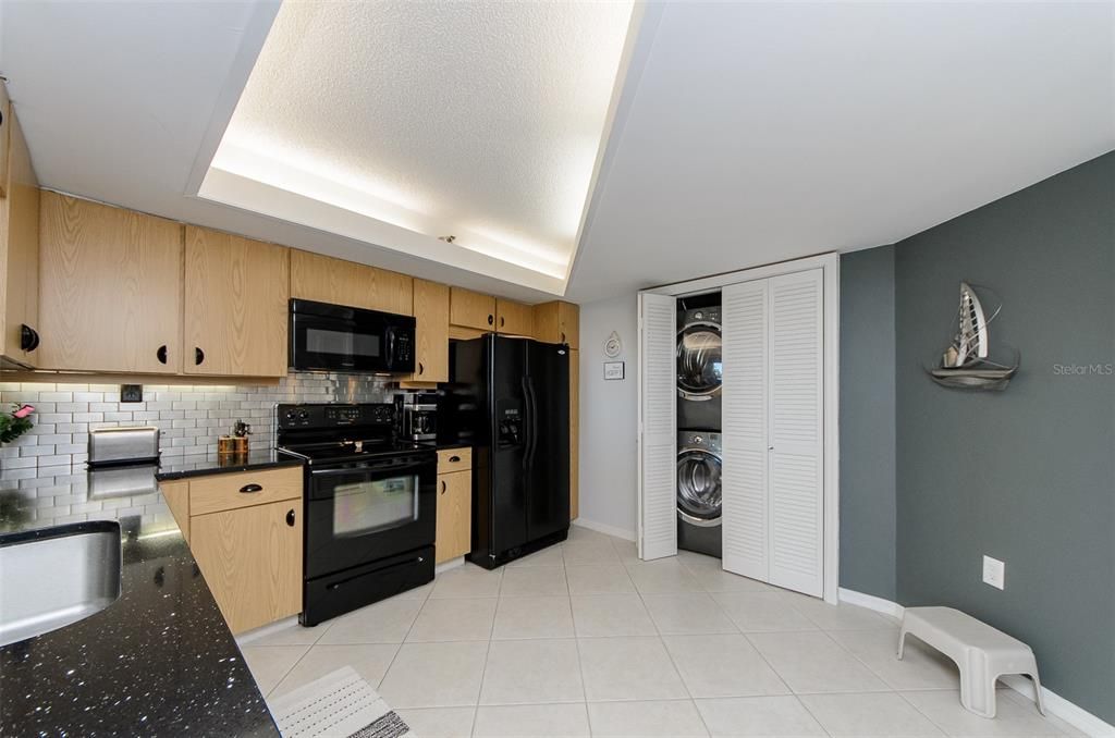 For Rent: $2,900 (2 beds, 2 baths, 1150 Square Feet)