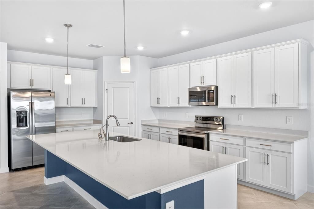 For Sale: $659,900 (4 beds, 3 baths, 2444 Square Feet)