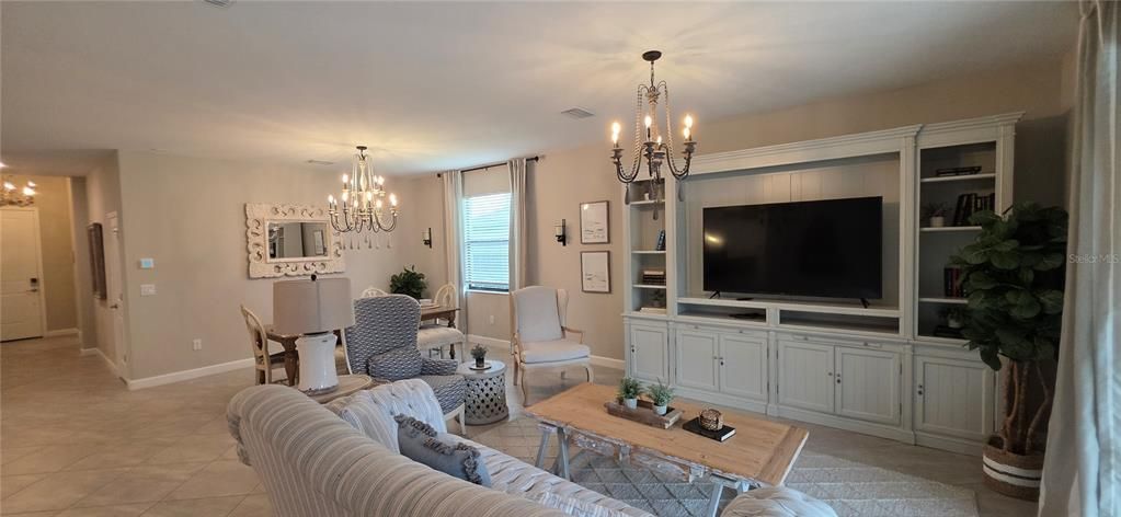 For Sale: $709,999 (4 beds, 3 baths, 2032 Square Feet)